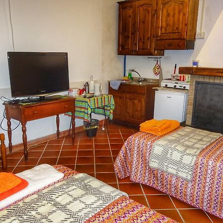 Bed And Breakfast Le Quattro Stagioni Neirone Exteriör bild
