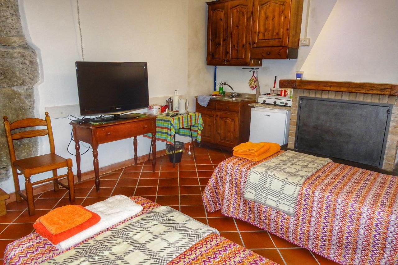 Bed And Breakfast Le Quattro Stagioni Neirone Exteriör bild